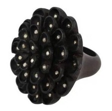 Charming Sparkling Petal Flower Wood Ring Black Carved Bohemian Everyday Jewelry