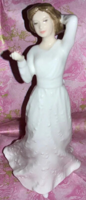 Royal Doulton Sentiments Figur With Love HN 3393