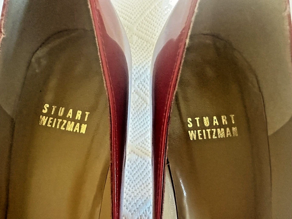 Sapatos de salto alto Stuart Weitzman tamanho 9 1/2 maçã doce vermelho biqueira aberta USADOS - Imagem 3 de 4