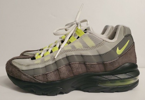 Nike Air Max 95 OG Neon 2016 Size 5.5Y 
