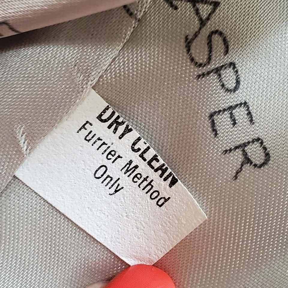 Vintage 1980s Faux Fur Coat Jacket White Gray Arctic Silver Fox Size S/M - Image 4 of 4