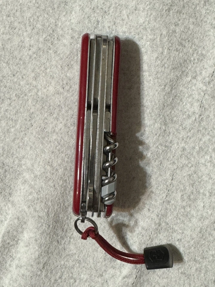 Victorinox Huntsman #1 91mm Swiss Army Knife - Image 4 of 4