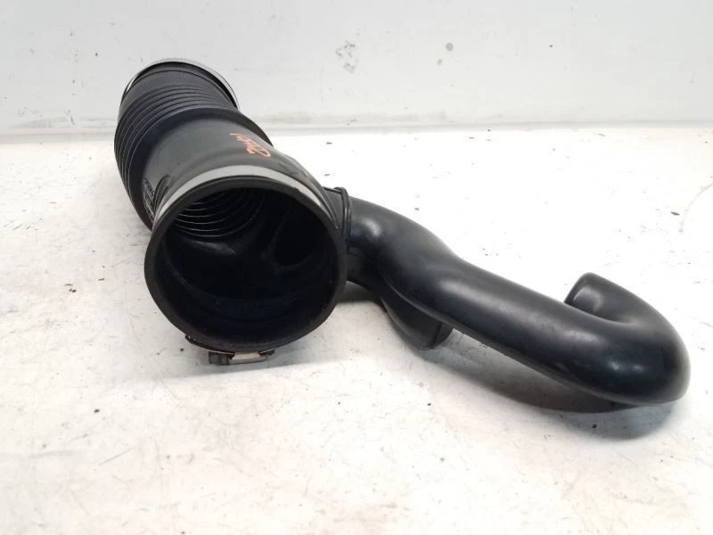 2007 Subaru Impreza (2.5L / Non Turbo) Air Cleaner Tube - Image 4 of 4
