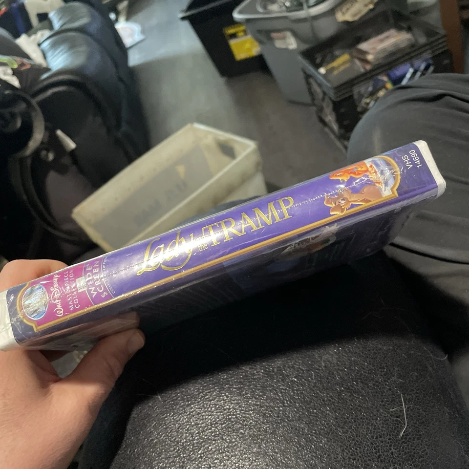 WAlT DISNEY~LADY AND THE TRAMP~VHS, 1998 MASTERPIECE CINEMASCOPE~WIDE SCREEN NEW - Image 3 of 4