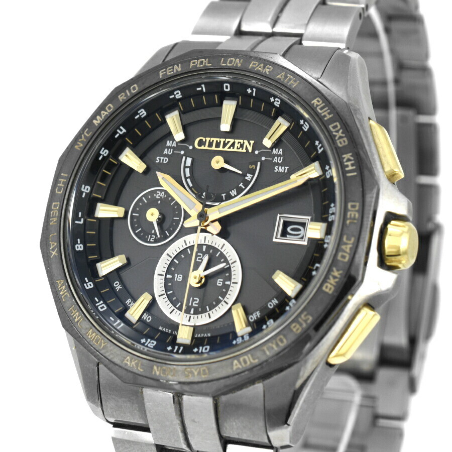Reloj para hombre Citizen Atesa Eco-Drive H820-T023088 esfera negra titanio usado
