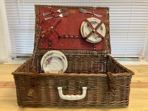 Brexton Picnic Basket | eBay