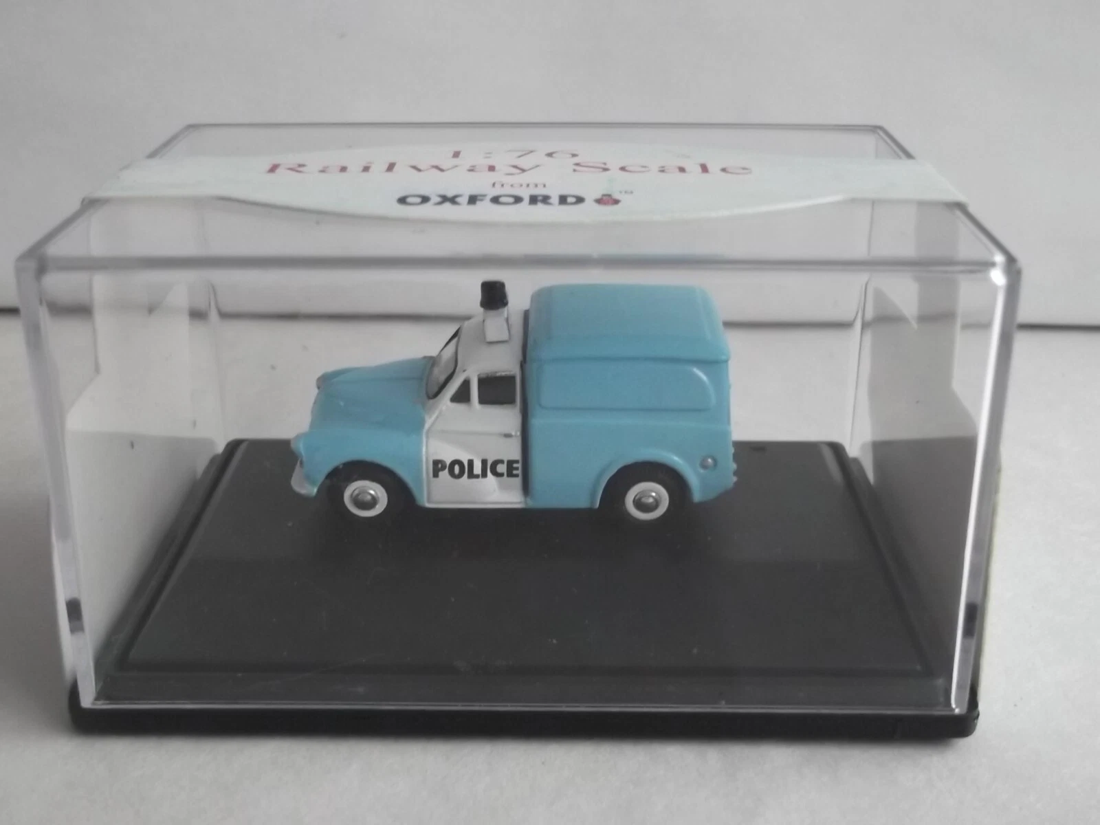 VANS Oxford Railway 76P008 Morris Minor Van Police Panda scala 1:76