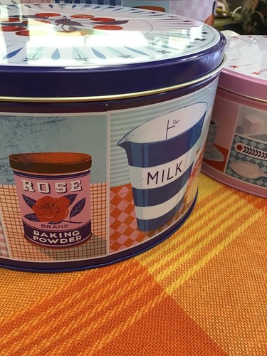 Retro Style Nesting Cake Storage Tin Set - Printer Johnson - Elite Tins England - Picture 4 of 5