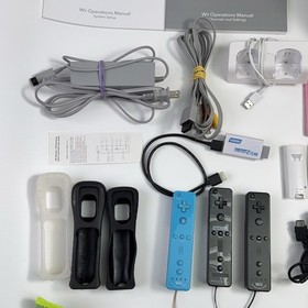 Nintendo Wii Black Console RVL-001 Bundle W/ lots of Accessories & Game Tested