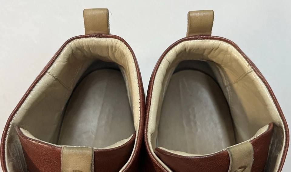 Ecco 软 8 高帮红色皮革系带休闲运动鞋 EU41 女式 US 10 二手状况完好 — 第 4/4 张图片