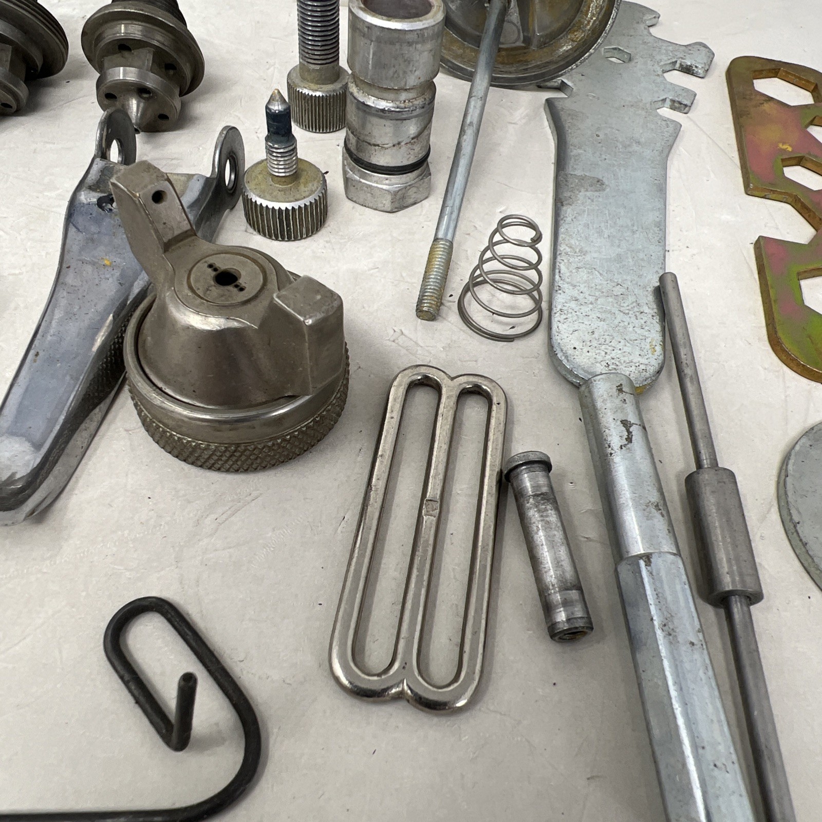 Binks Model 370 Spray Gun Paint Sprayer Body And Parts Lot Industrial USA