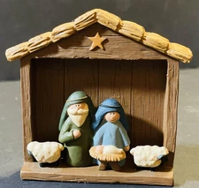 NWT! BLOSSOM BUCKET CHRISTMAS NATIVITY MANGER SCENE FIGURE 3 1/2" SUZI 2009