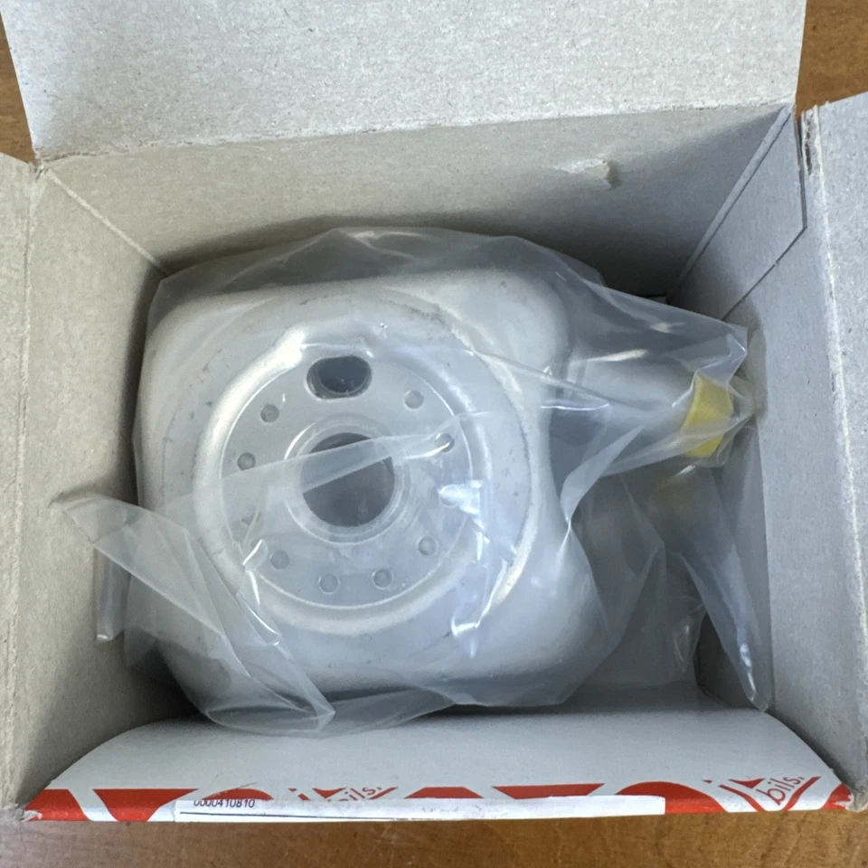 Enfriador de aceite de motor (EOC) con sello de junta para Audi y Volkswagen - Febi Foto 3 de 3