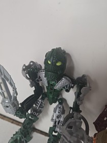 LEGO BIONICLE: Toa Inika Lot Of 2 8731 8727  w/ 3 Zamor Spheres