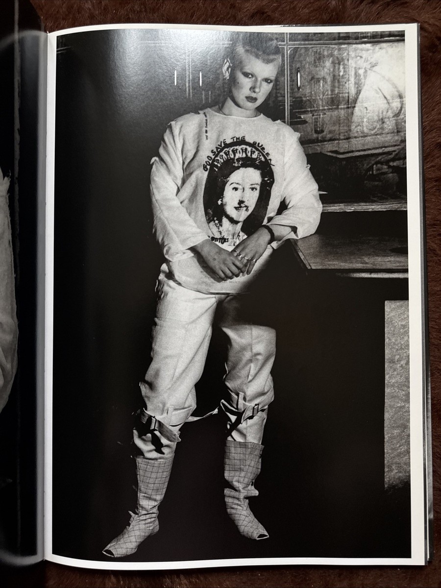 Vivienne Westwood - Curated by Terry Jones (Taschen, Large Coffee