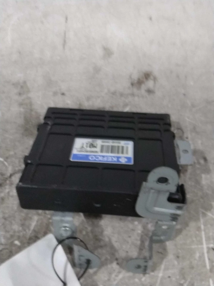 Used Engine Control Module (ECM) fits: 2005 Hyundai Tucson Electronic Control Mo Foto 2 de 4