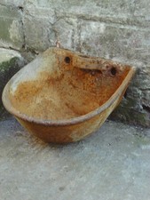Vintage Heavy Metal Farm Cattle Cow Water Bowl trough ideal Small Garden Planter