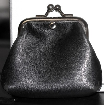 ❤︎ Vintage Small Black Kiss Lock Coin Purse Pouch Clasp ring for