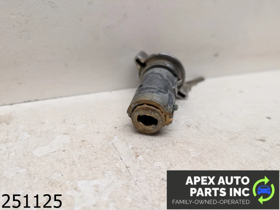 OEM 1979 Chevrolet El Camino 3.9L Ignition Key And Tumbler - Image 2 of 3