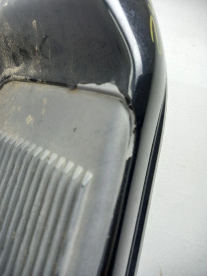 04 TOYOTA SEQUOIA LIMITED PASSENGER RIGHT RUNNING BOARD - Image 4 of 4