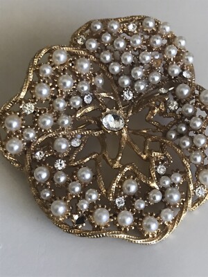 Vintage Dress Brooch Pin Buckle Gold Rhinestone Flower Cluster Faux Pearls  2 | eBay
