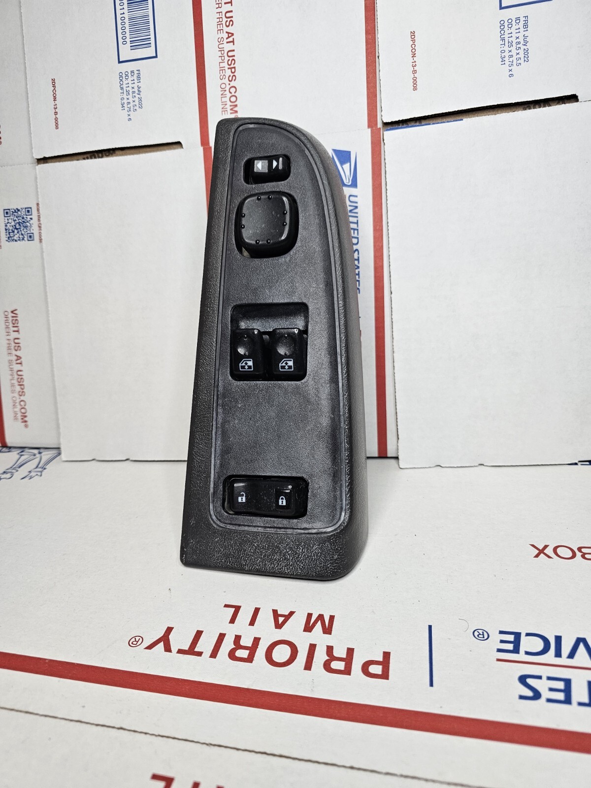Master Power Window Control Switch – Fits 2007-2017 Chevy Silverado & GMC Sierra