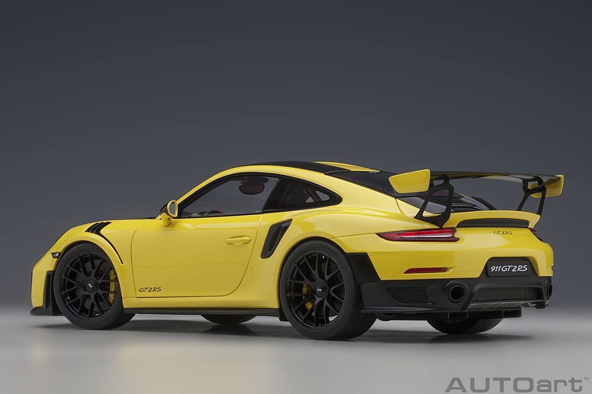 ミニカー AUTOart 1/18 PORSCHE 911 GT2 AUTOart 1/18 Porsche 911 (991.2) GT2 RS Weissach Package Yellow