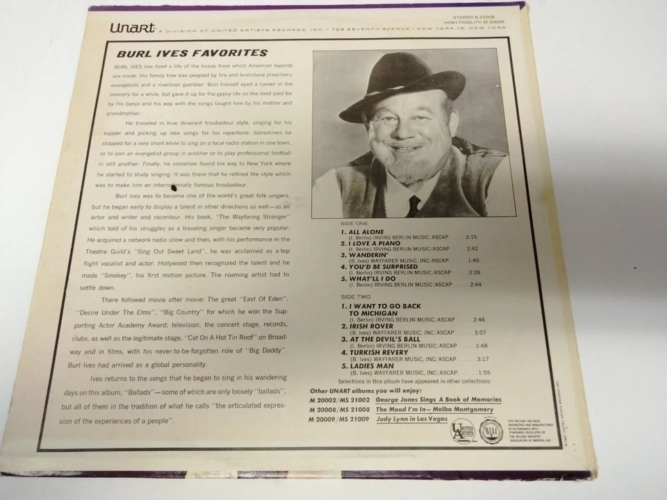 Burl Ives - Favorites 1967 Unart 12" 33 RPM LP (NM) Pop, Vocal Vinyl Record - Image 2 of 2
