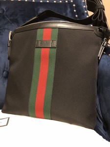 gucci techno messenger bag