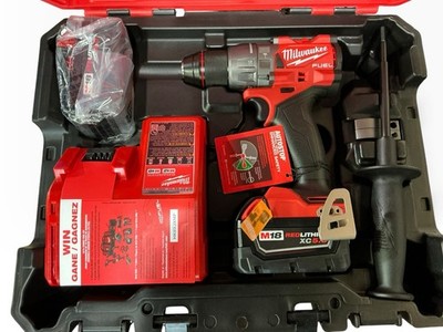 Milwaukee 2904-22 M18 FUEL 1/2'' Hammer Drill/Driver Kit