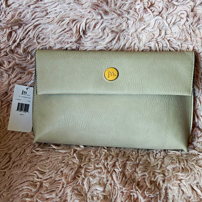 Jessica Moore WTT Medium Crossbody Bag Sand Pebbled Gold Logo Magnetic Strap