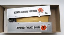 HO Athearn Illinois Central 40 Foot Van Trail...