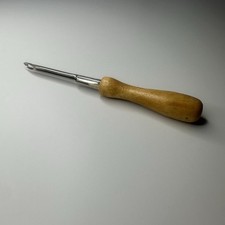 Vintage Susan Bates No. 6 Made USA Rug Punch Craft Needle W/ Wood Handle