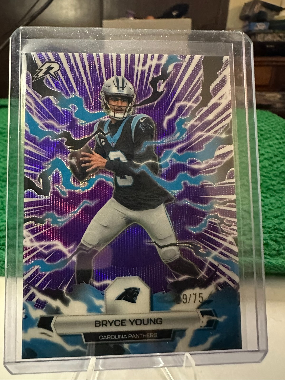2025 Topps Resurgence Bryce Young #13 Purple Surge /75 Panthers