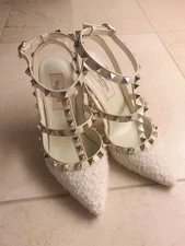 Valentino Garavani Pumps Heel Studded White EU34/US4 115218c