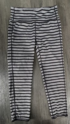 Athleta Women Capri Leggings Stripes Chaturanga 591368 Poly Grey Black Size MT