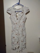 Gorgeous Size 2 Womens Ivory Floral Embroidered Lace & Skin Tone Tan Mini Dress
