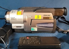 Sony Handycam CCD TRV 98 Digital 8 Camcorder 560X Zoom Tested Everything Works