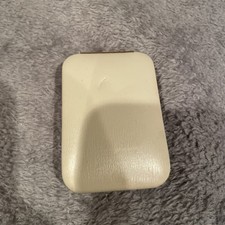 Vintage Cream Hard Case Key Ring Holder. Holds 4 Keys Side Pocket 2.5  X 3  