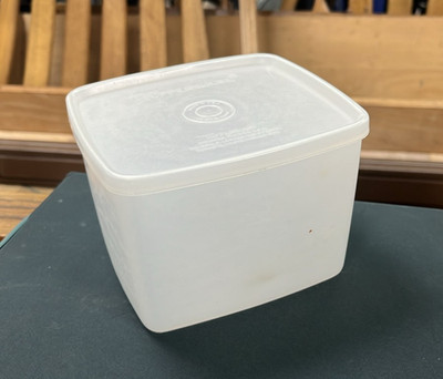 Tupperware Square Round Freezer Container 312 Clear W/Lid 310 b1 bv