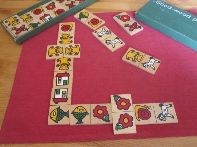 Vintage Good-Wood Playthings - 28 Wooden Picture-Match Dominoes in Original Box - Image 3 of 4