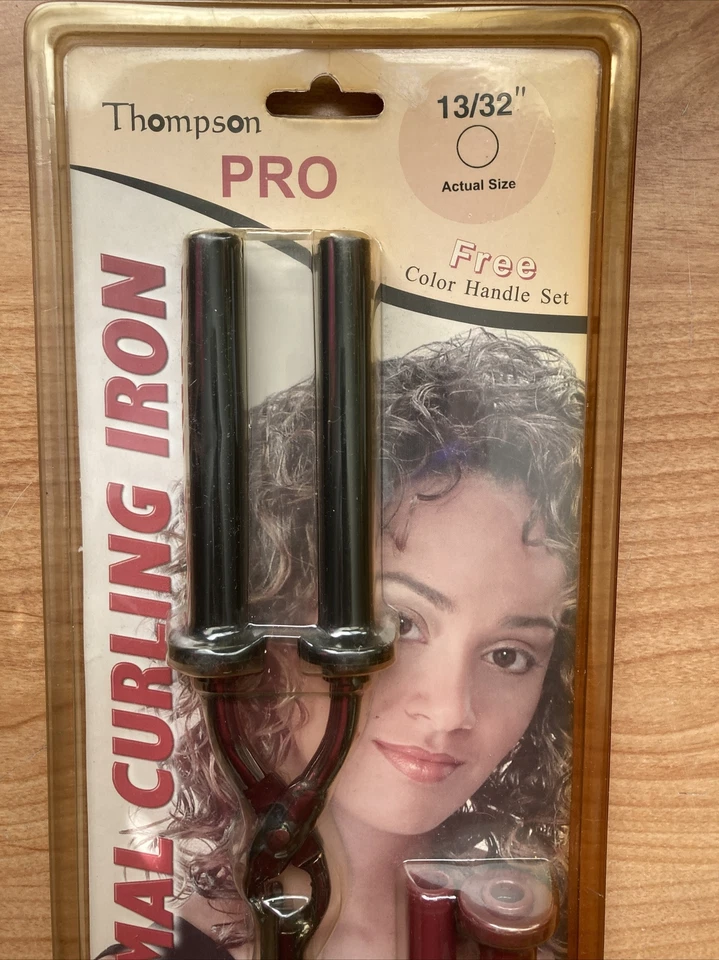 Estufa rizadora térmica Thompson Pro plancha tamaño 13/32" con juego de mangos de color gratis. Foto 3 de 4