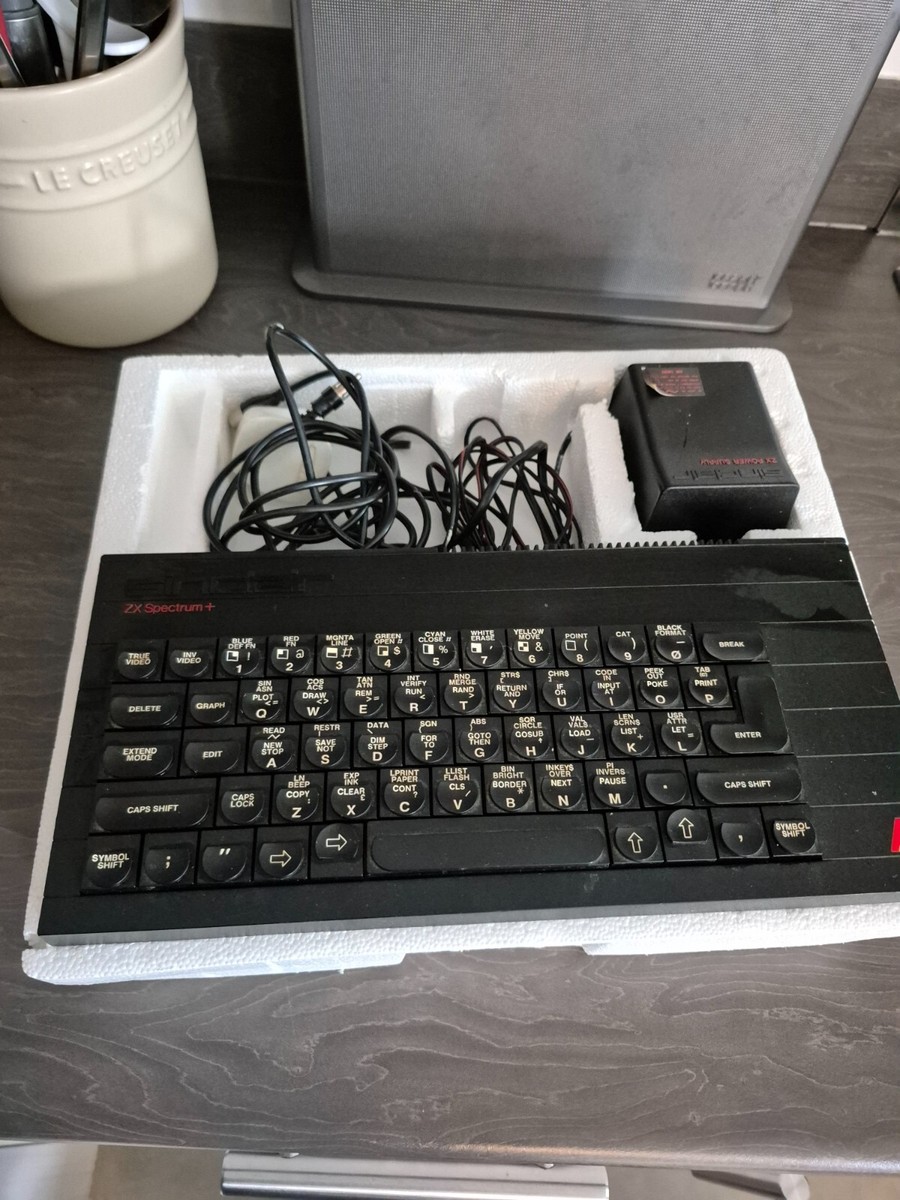 Sinclair ZX Spectrum + 1980s Vintage Boxed Powers On Faulty Parts