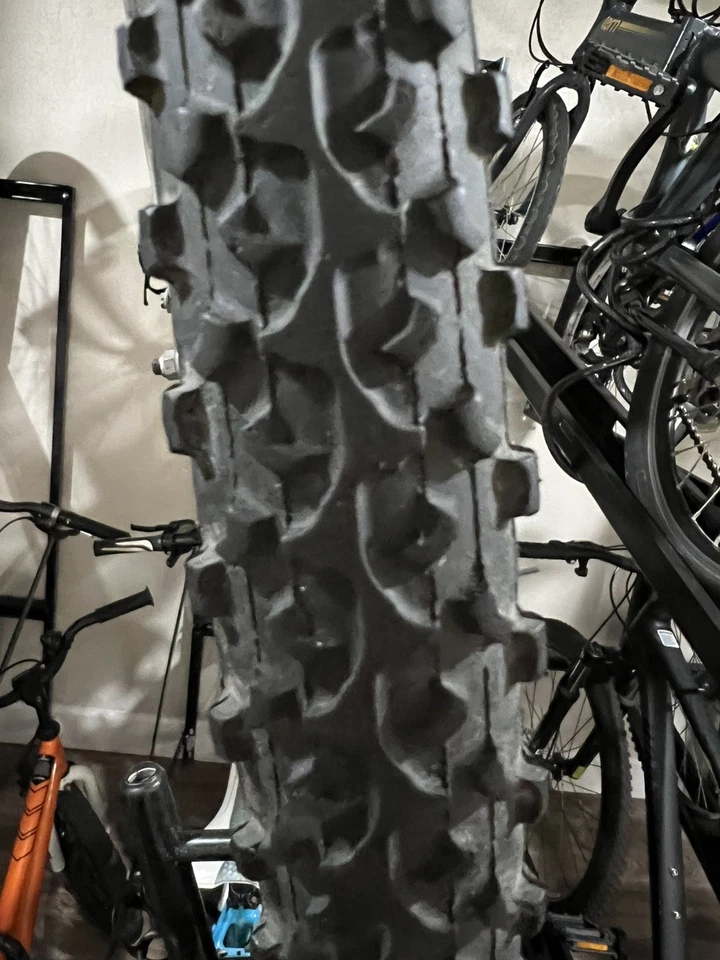 Vintage early 1980s circa Specialized Rockhopper  Mountain Bike. - Image 3 of 4