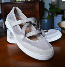 Earth Origins Women’s Gray Mary Jane Flats Mesh Faux Suede Round Toe Comfort 8