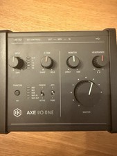 Audio interface IK Multimedia Axe I/O best in class for Guitar - Mint condition