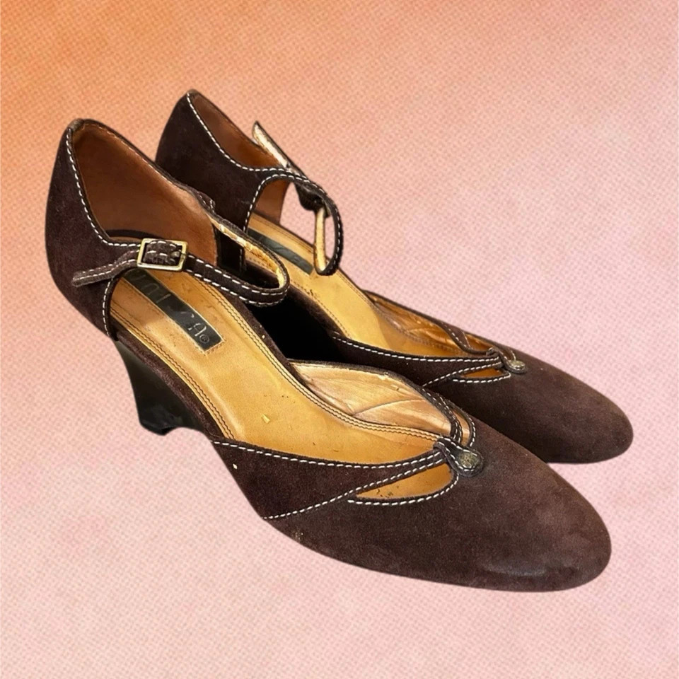Unisa Women's High Heels Brown Suede Wedge Dress Shoe Size 8.5 Buckle Y2K - Image 2 of 4