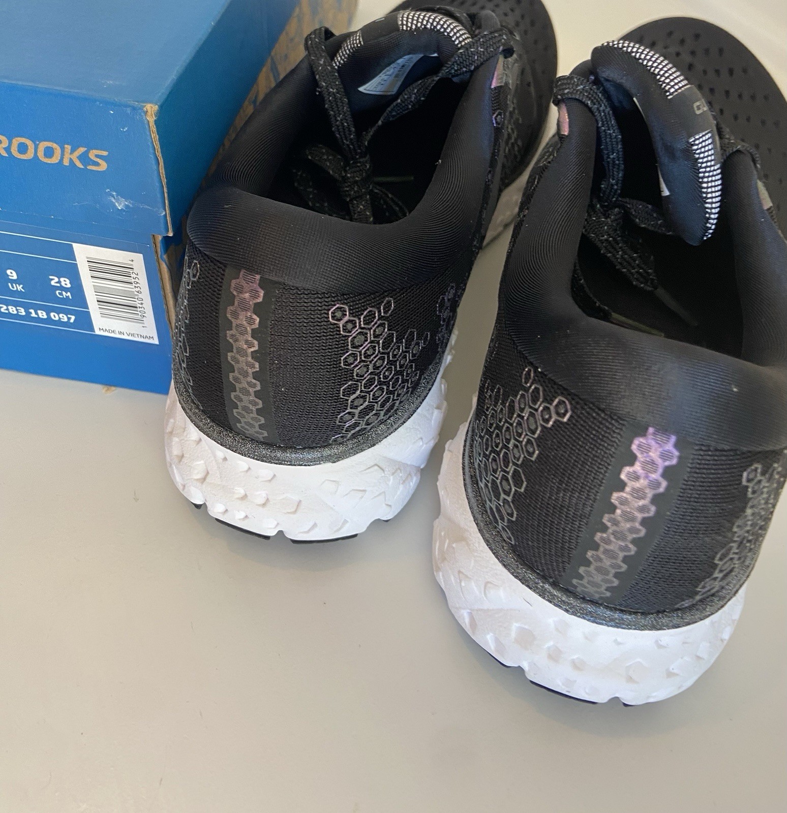 NIB Brooks Glycerin 18 Women’s Running Shoes BRAND NEW Black Purple 11 thumbnail 12