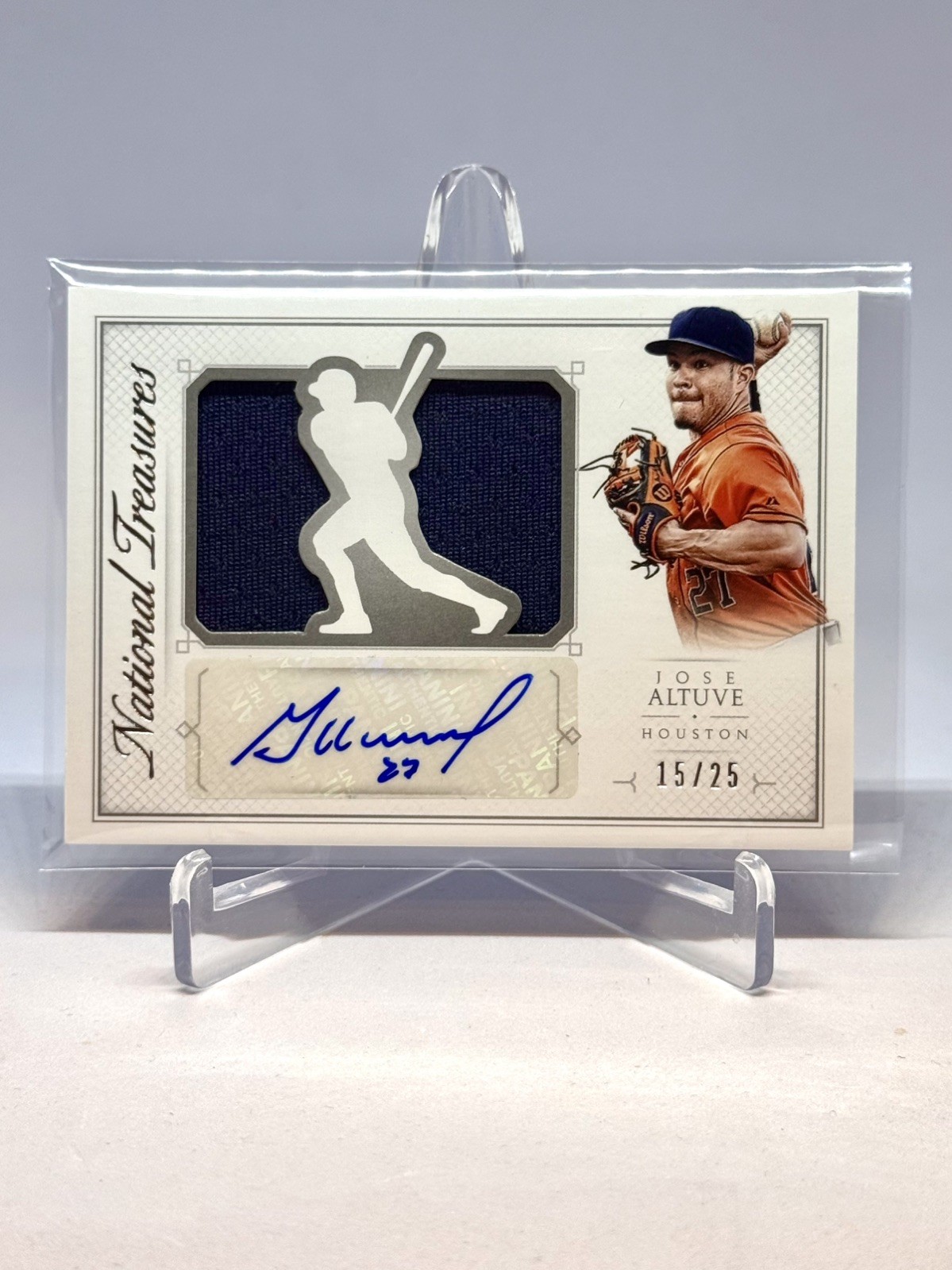Jose Altuve 2015 Panini National Treasures Patch Auto 15/25 #26 view 1
