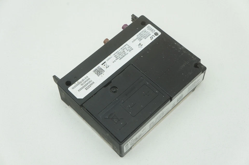 Communication Onstar Module ECU 85560228 Chevrolet Corvette Stingray C8 2021-23 - Image 3 of 4